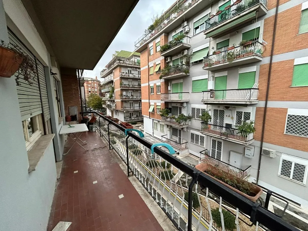 Guest house Stanza A Roma Di Dario Hotel